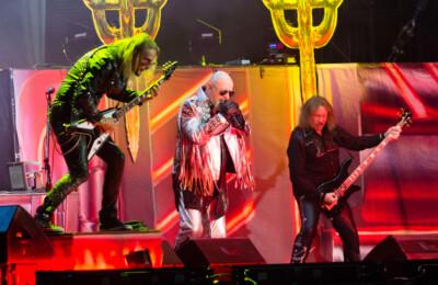 Helsingin Sanomien Levyarvio: Judas Priestin "Invincible Shield" on kaikkea muuta kuin Parkinson-heviä