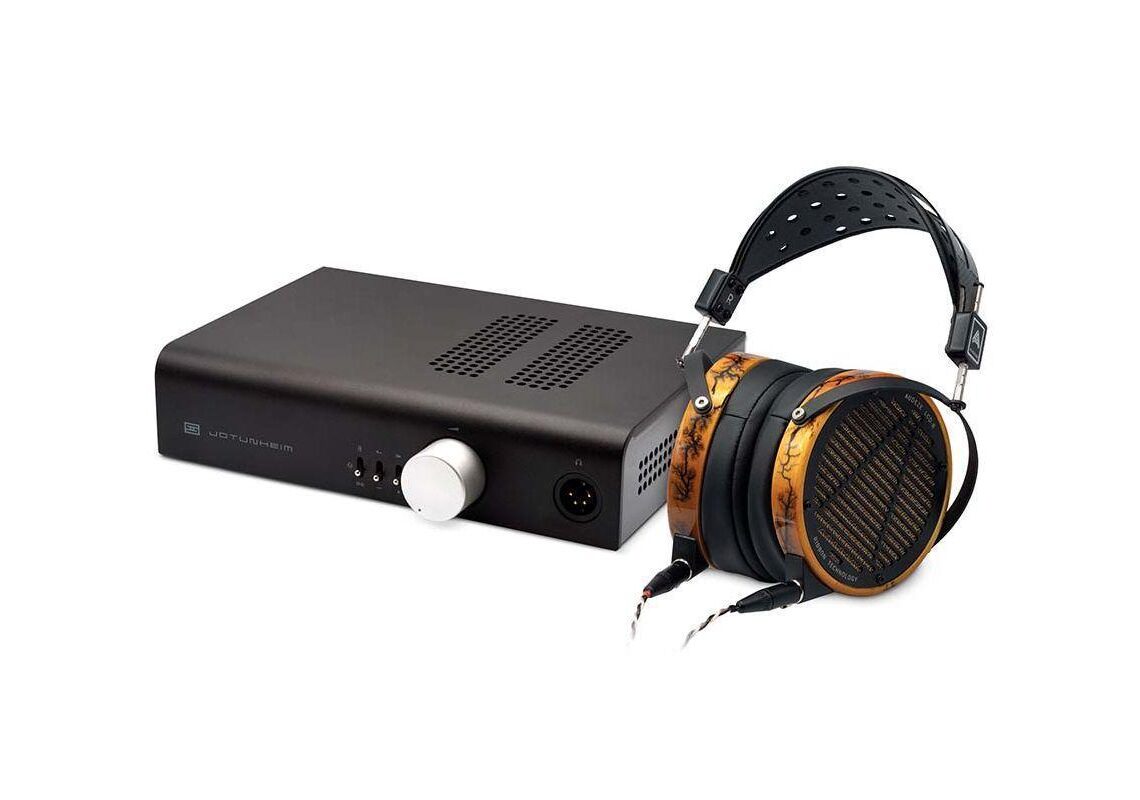 Cuffie a nastro Audeze con amplificatore dedicato