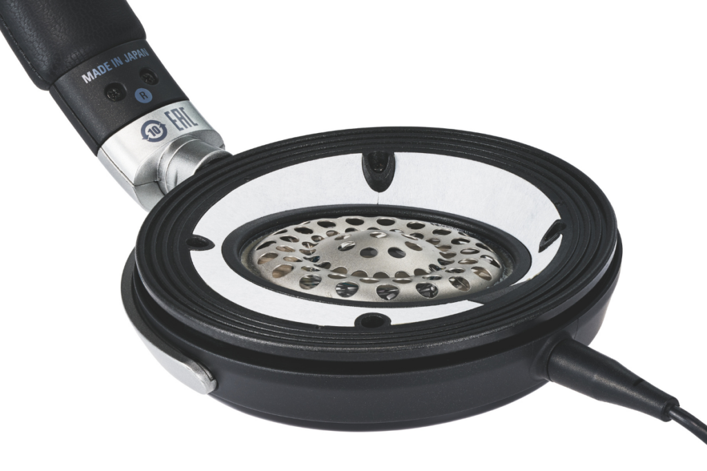 Audio Technican puukuulokkeisiin saatiin kitaroista tuttu sunburst ilme 2