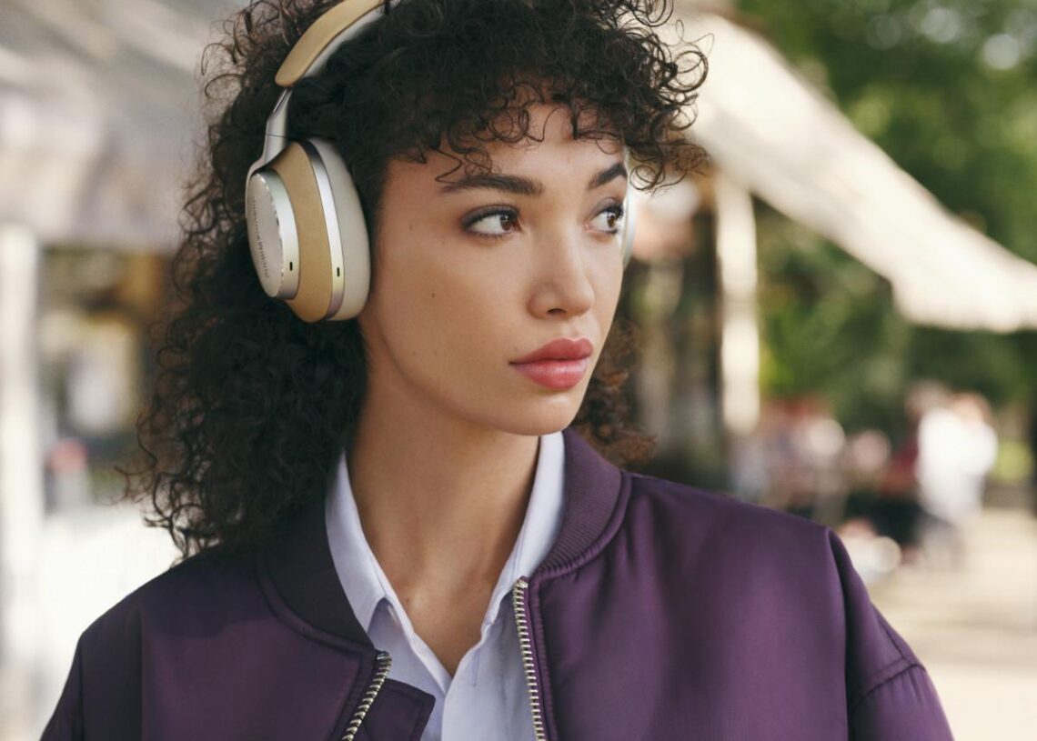 Bowers & Wilkins amplia la sua gamma di cuffie con cancellazione del rumore orientandosi verso il segmento premium.