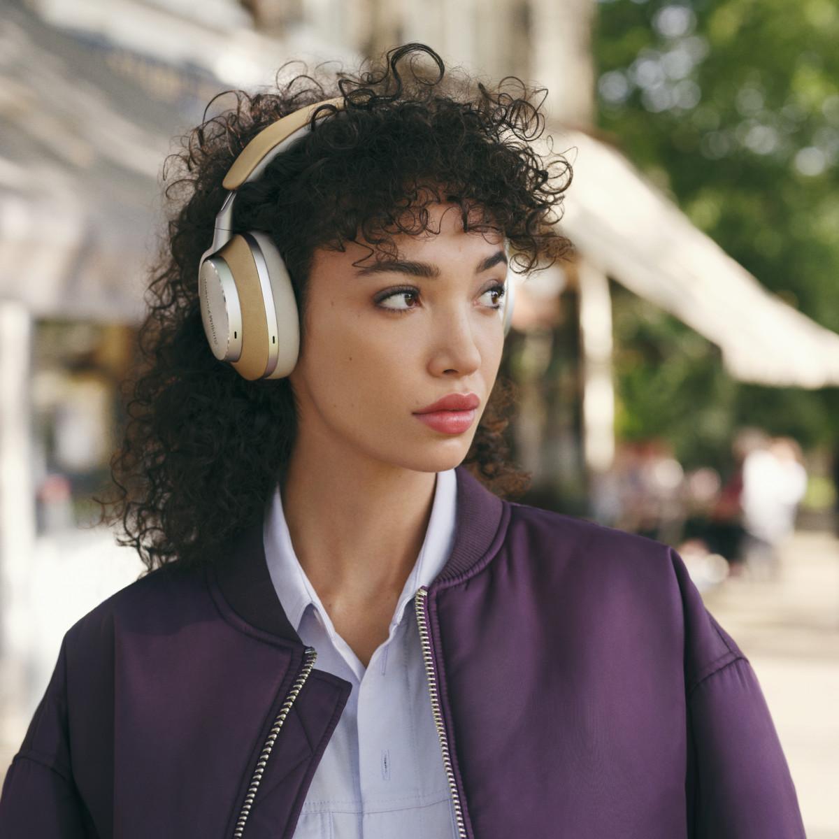 Bowers & Wilkins laajensi vastamelukuulokemallistoaan premium-suuntaan