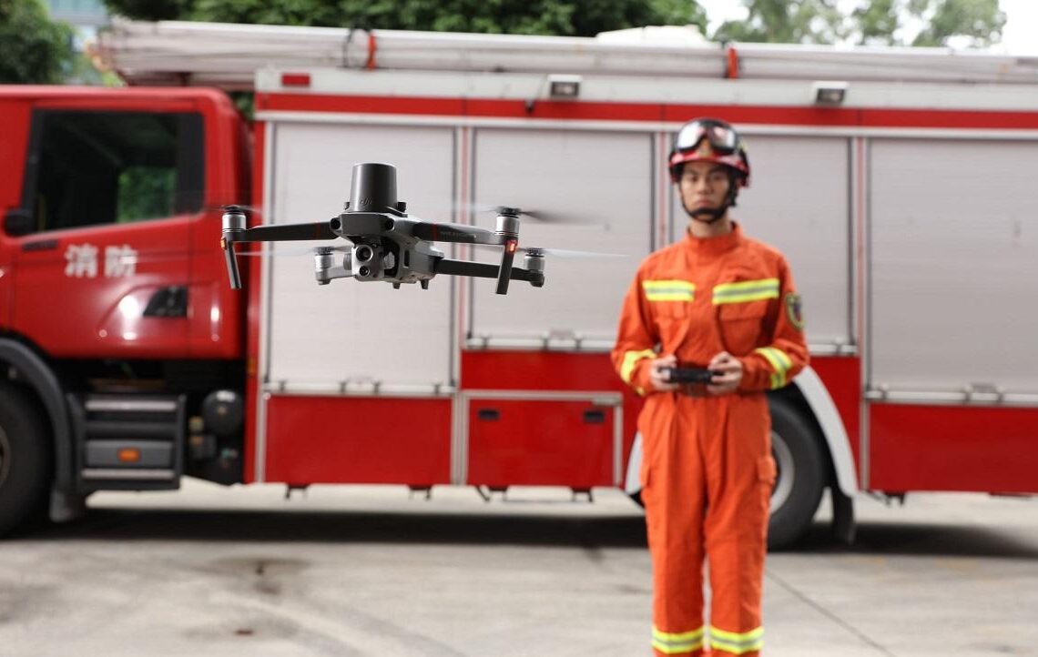 DJI Mavic 2 Enterprise Advanced – monipuolinen ammattilaistason kuvauskopteri haastaviin tehtäviin
