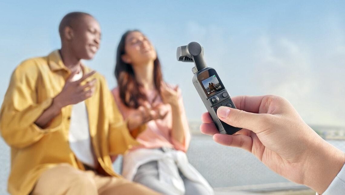 Nuova mini fotocamera DJI Pocket 2 con risoluzione 4K ultra nitida e un sensore di immagine più grande rispetto al modello precedente.