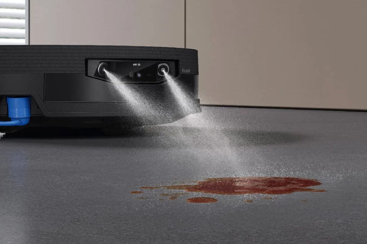 Deebot X12 presentato con rullo lavapavimenti pre-inumidito e stazione di svuotamento senza sacco 1