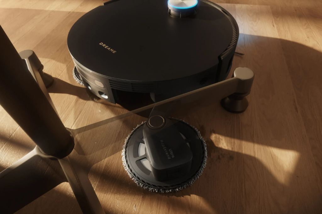 Dreame X60 Pro Ultra Complete kurottaa nurkkiin ja nostaa itsensa korkeiden kynnysten yli 1