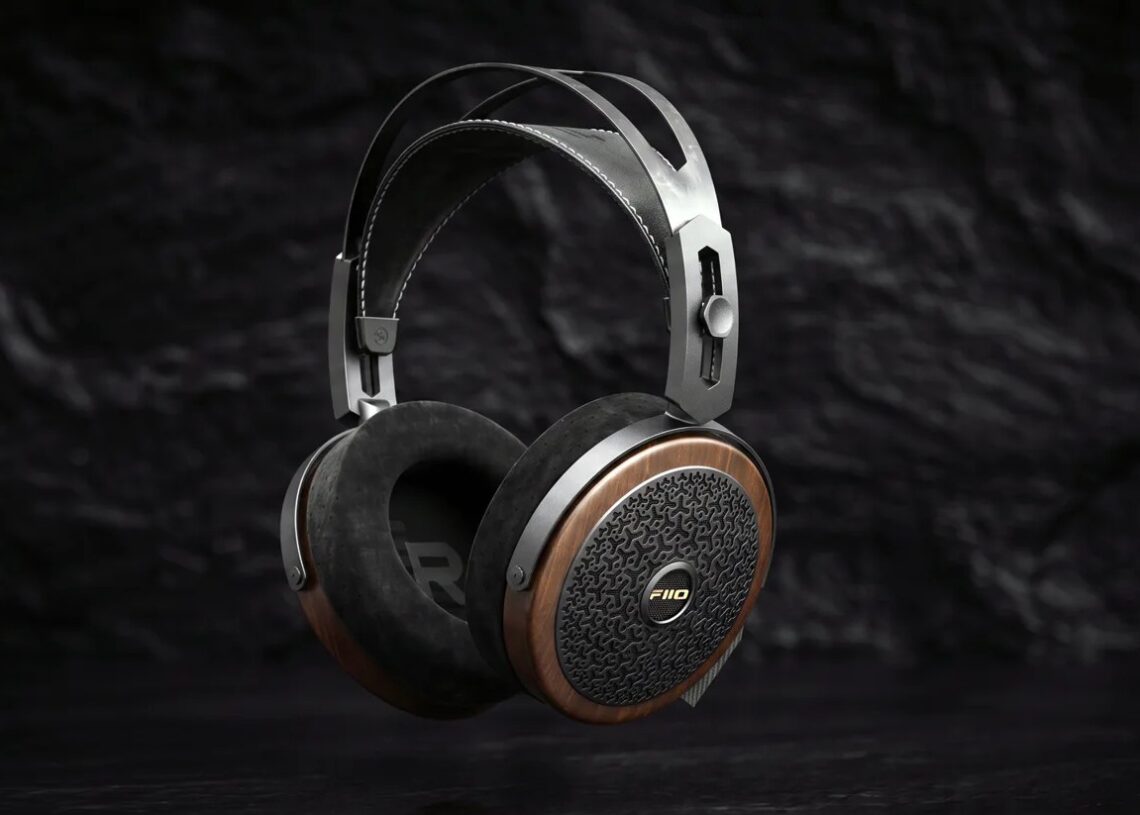Uusi mielenkiintoinen tulokas planaarikuulokkeisiin – 499 euron FiiO FT15 101 mm elementeillä