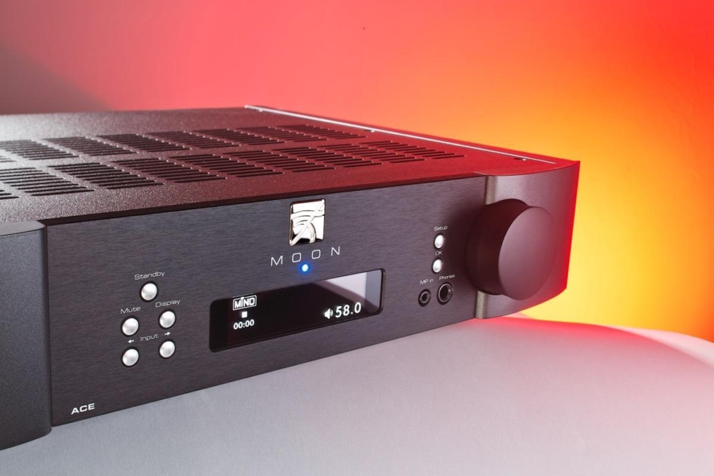 HM1704 Network Moon1 web
