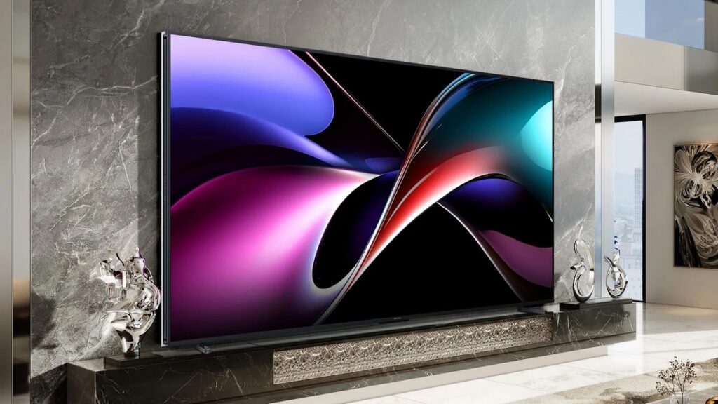 Hisense 116UXS 1