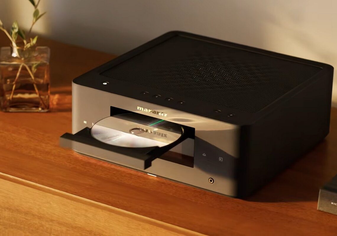 Marantz MCR 60n kokoaa CD, vinyylin, suoratoiston ja TV-äänen samaan laitteeseen