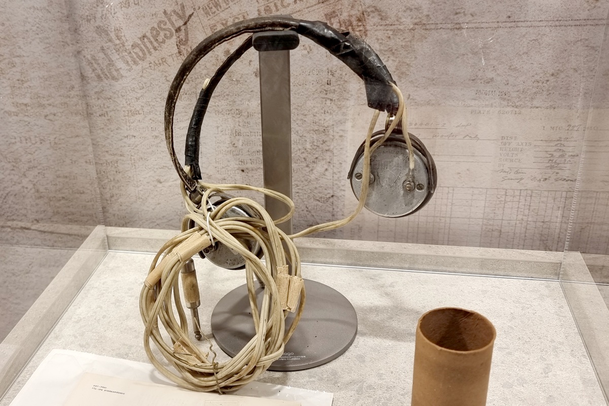 Klipsch Old Headphones 1