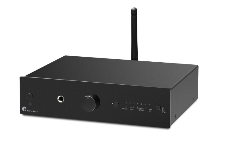 Kompakti tehovahvistin kotiin Pro Ject Stereo Box E tarjoaa monipuolista hifi aanta minimalistisessa paketissa 1