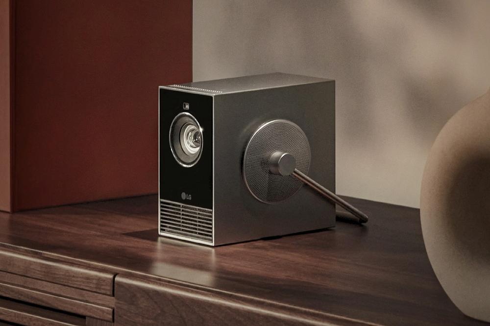 LG Esittelee Kompaktin 4K-projektorin