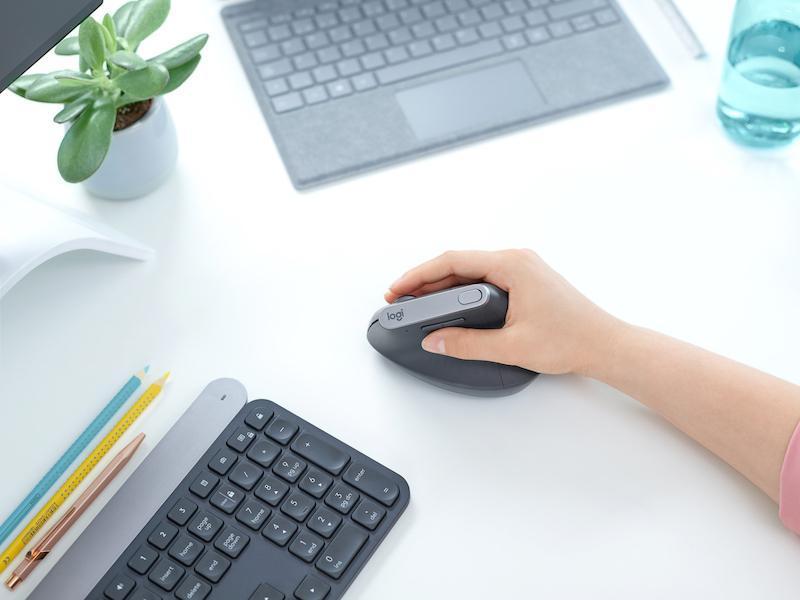 Logitechiltä ergonominen hiiri – luvataan vähentävän ranteen ja kyynärpään rasitusta