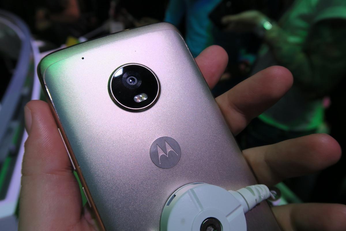 Moto G5 Plus 3