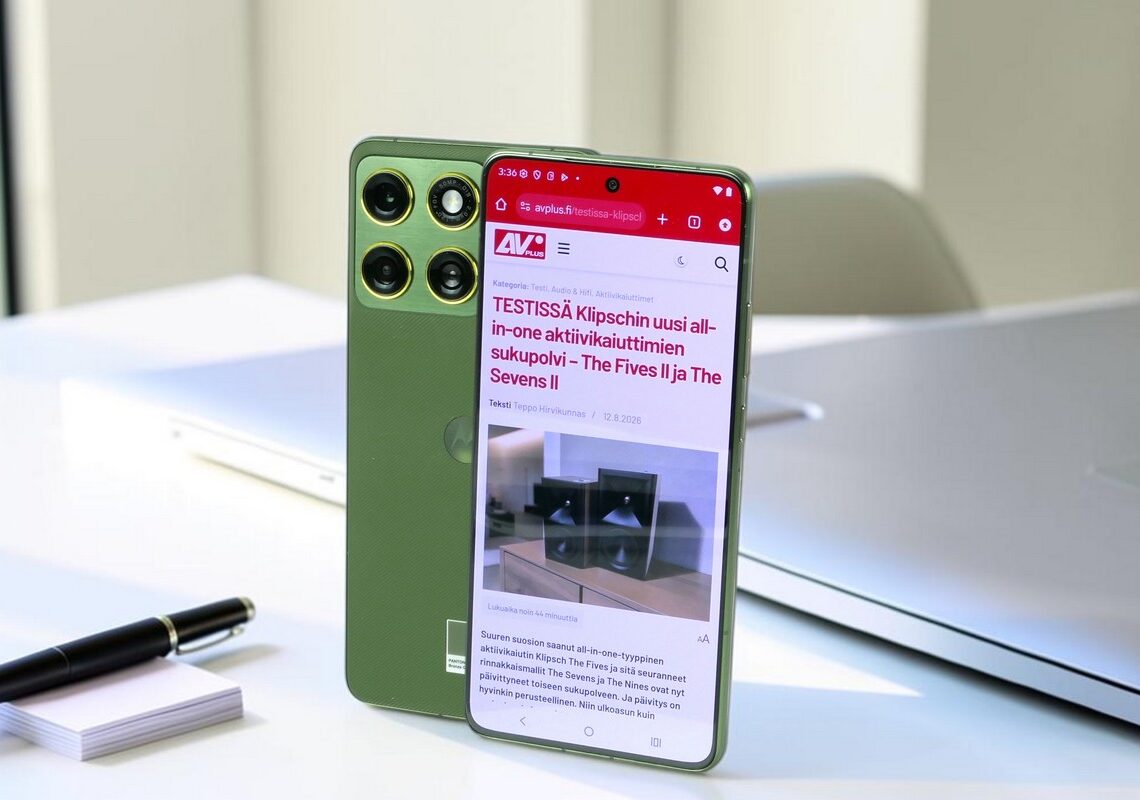 TESTISSÄ: Motorola Edge 70 – Ohut ja kevyt vain mitoiltaan
