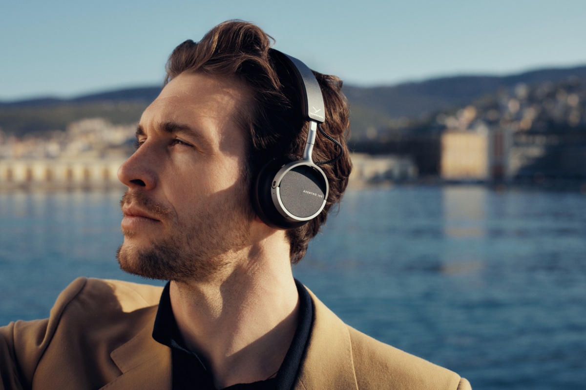Progettato per l'uso quotidiano, l'AVENTHO 100 di beyerdynamic viene rilasciato 1