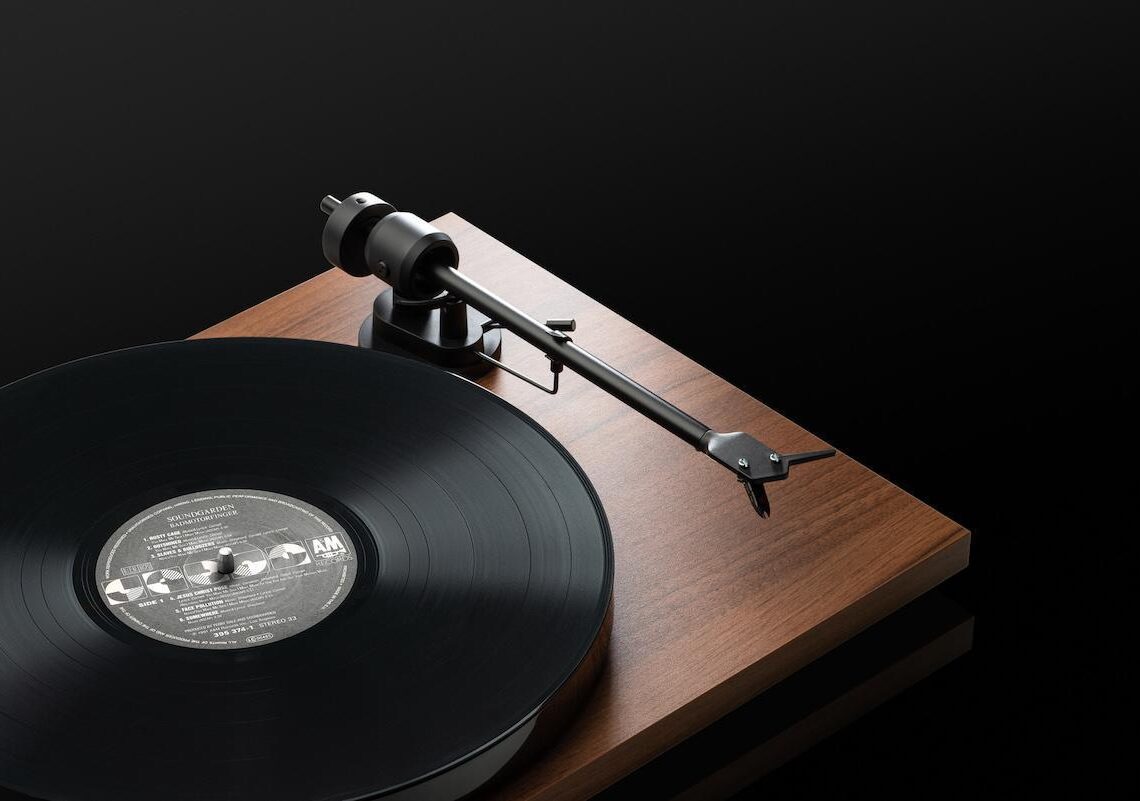Pro-Ject lancia tre nuovi giradischi economici