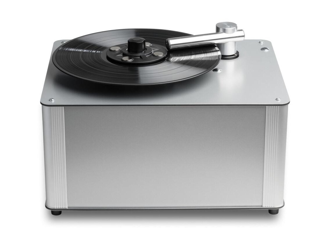 Pro-Ject ha aggiornato il suo pulitore per giradischi, pensato sia per principianti che per utenti esperti.