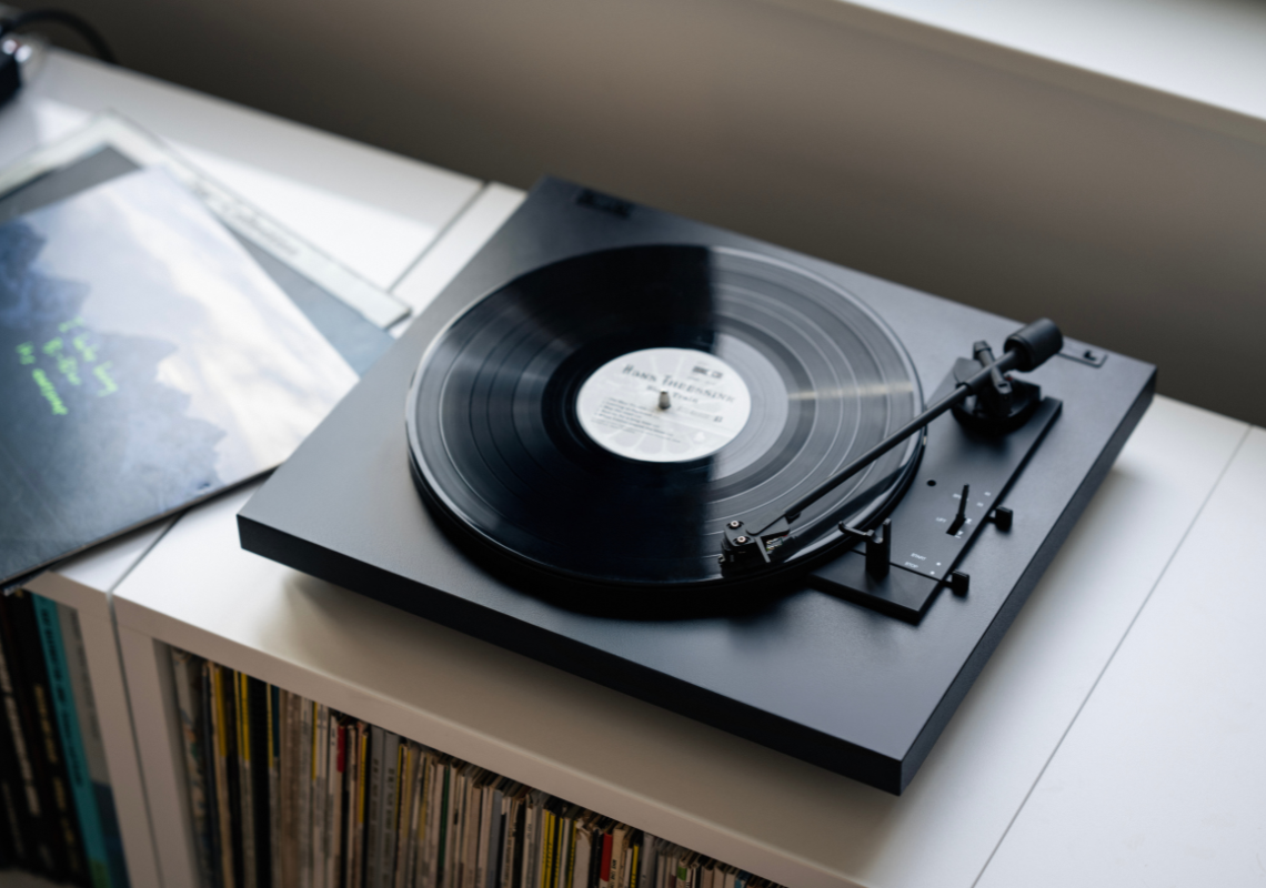 Pro-Ject julkisti uuden A1.2 -täysautomaattisen levysoittimen