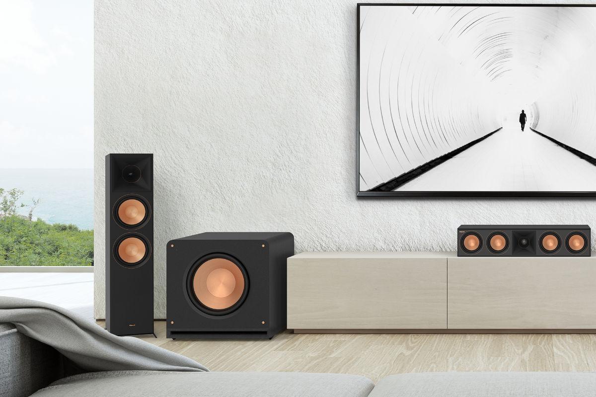 Klipsch esitteli hienostuneet subbarit malliston yläpäähän