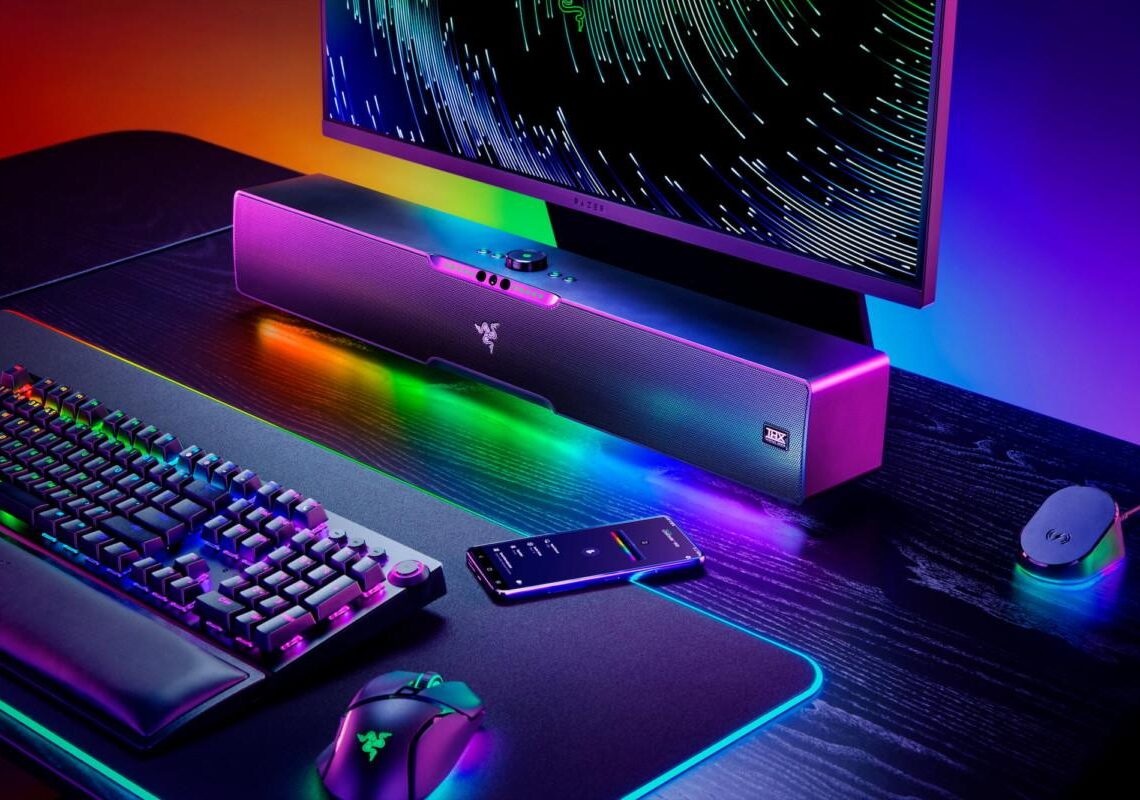 Razerin peli-soundbar seuraa pelaajan liikkeitä