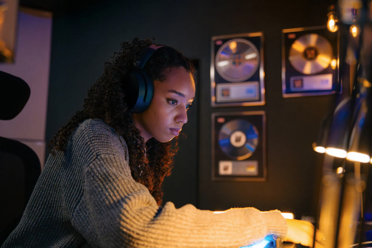 Sennheiser HD 480 PRO tuo suljetut ammattikuulokkeet studioon lavalle ja liikkuvaan tuotantoon 3