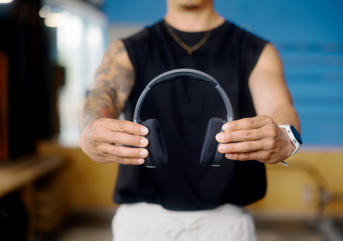 Skullcandy lancia le prime cuffie Crusher progettate per l'allenamento, con bassi potenti e 40 ore di autonomia.