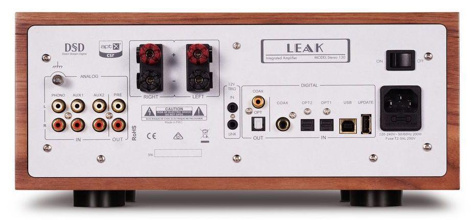 Stereo 130 Standard Walnut TAKAPANEELI netti e1638179527285