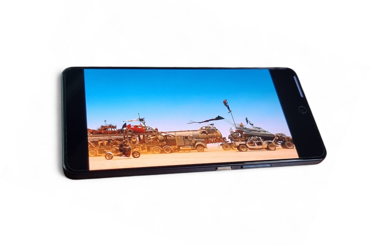 Smartphone Realme GT 7 in prova: dura a lungo e ha una luminosità elevata 1