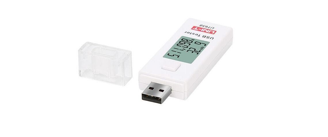 USB-testeri jolla mittaat jännitettä, virtaa, tehoa, kapasiteettia, vastusta ja datansiirtoa.
