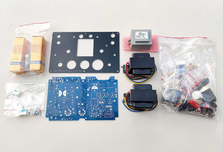 Kit di costruzione per amplificatore a valvole microamplificatore Uraltone EL95 (2 pezzi)