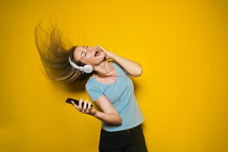 Vertailussa musiikin suoratoistopalvelut Deezer, Spotify ja Tidal – miljoonia musiikkikappaleita muutamalla hipaisulla