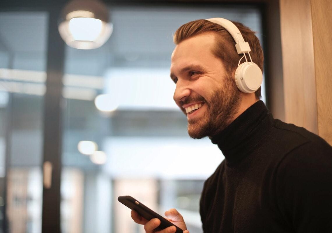 Uusi Bluetooth LE Audio julki – lisää energiatehokkuutta, parempaa ääntä ja mahdollisuus siirtää ääntä kaksikanavaisena
