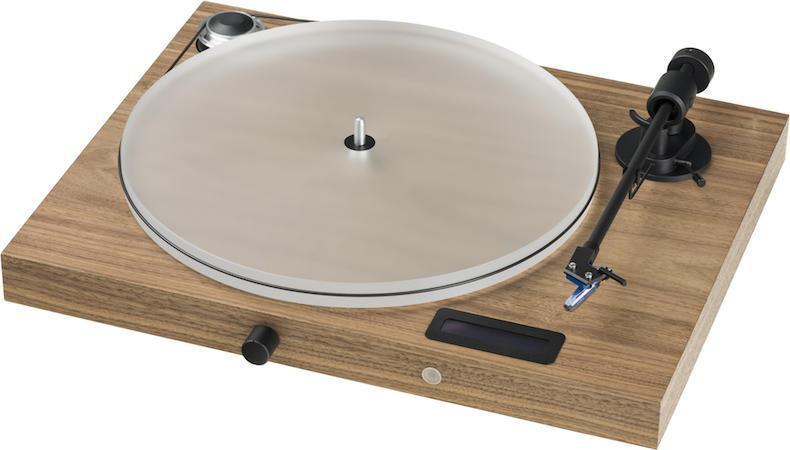 Pro-ject julkisti kalliimman version Juke Box -vinyylisoittimestaan – saataville myös kaiuttimien kanssa