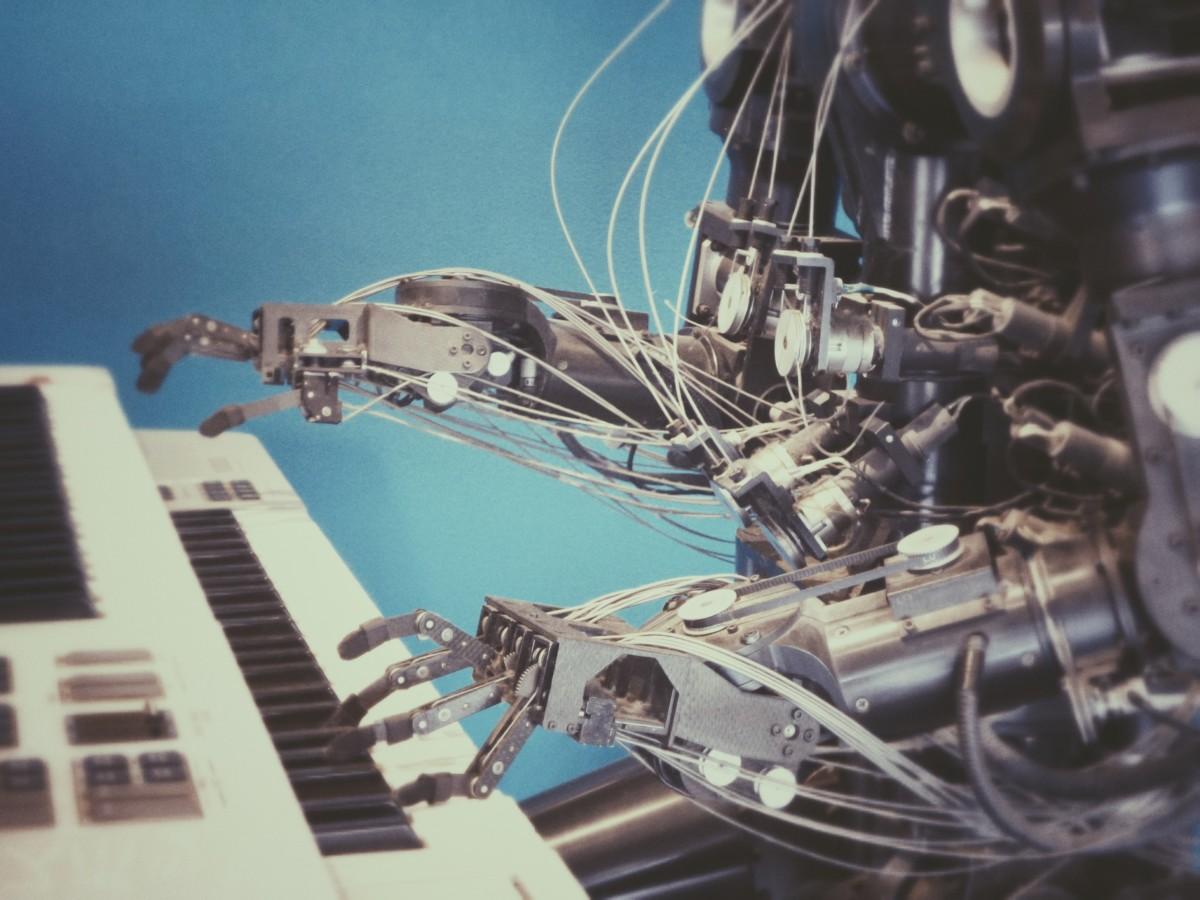 Искусственный интеллект MusicLM от Google создает музыку из текста — результаты порой поражают воображение.