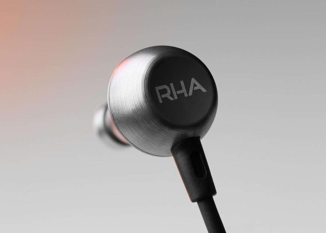 Due auricolari in-ear di RHA