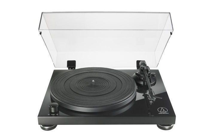 Audio Technica esitteli AT-LPW50PB -levysoittimen