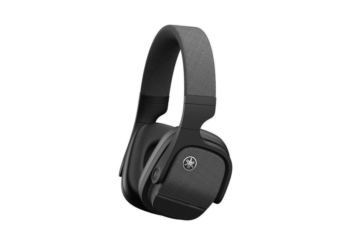 Yamaha presenta cuffie con cancellazione del rumore, suono 3D e tracciamento della testa.